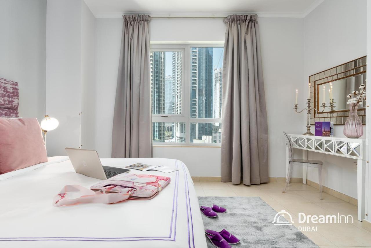 Dream Inn Apartments - Burj Residences Burj Khalifa View Дубай Екстериор снимка