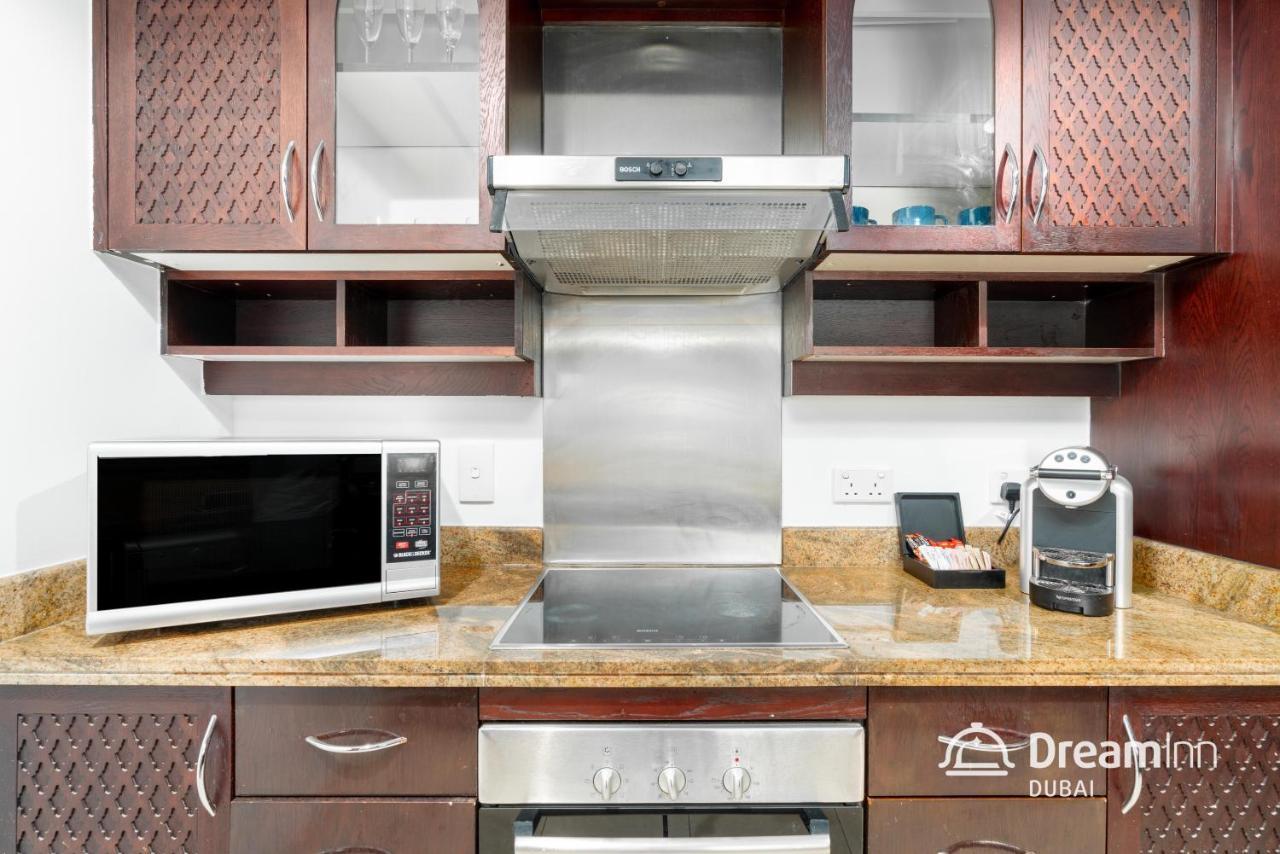 Dream Inn Apartments - Burj Residences Burj Khalifa View Дубай Екстериор снимка