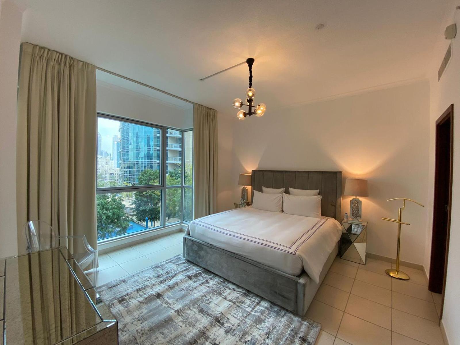 Dream Inn Apartments - Burj Residences Burj Khalifa View Дубай Екстериор снимка