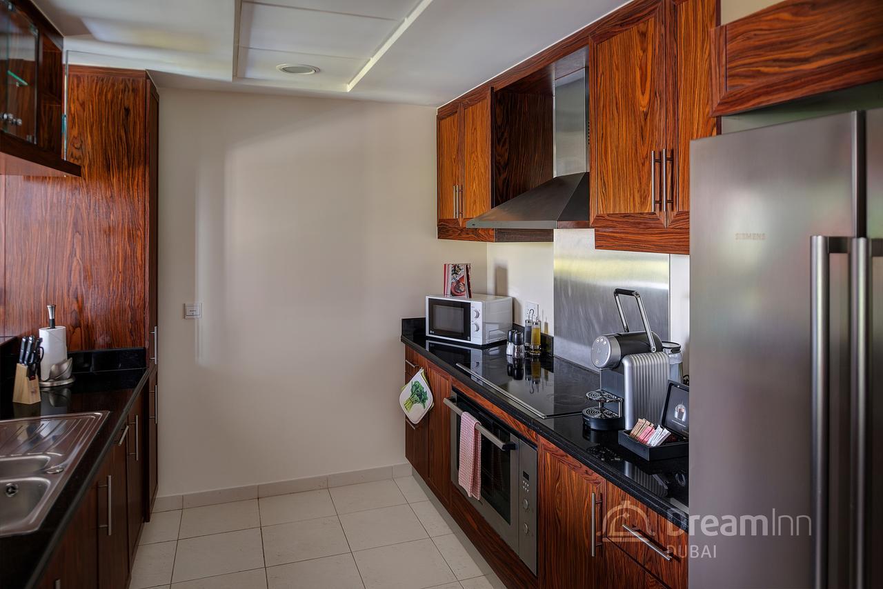 Dream Inn Apartments - Burj Residences Burj Khalifa View Дубай Екстериор снимка