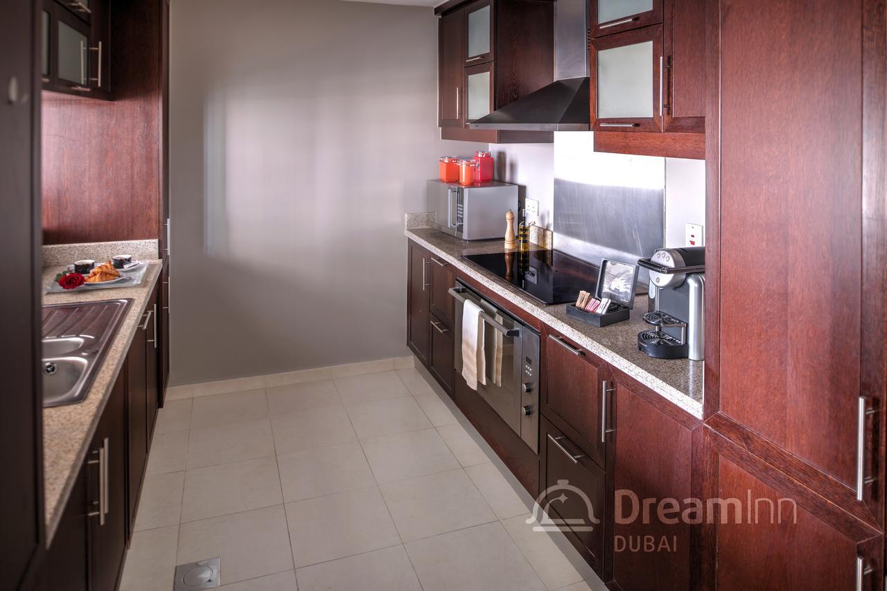 Dream Inn Apartments - Burj Residences Burj Khalifa View Дубай Екстериор снимка